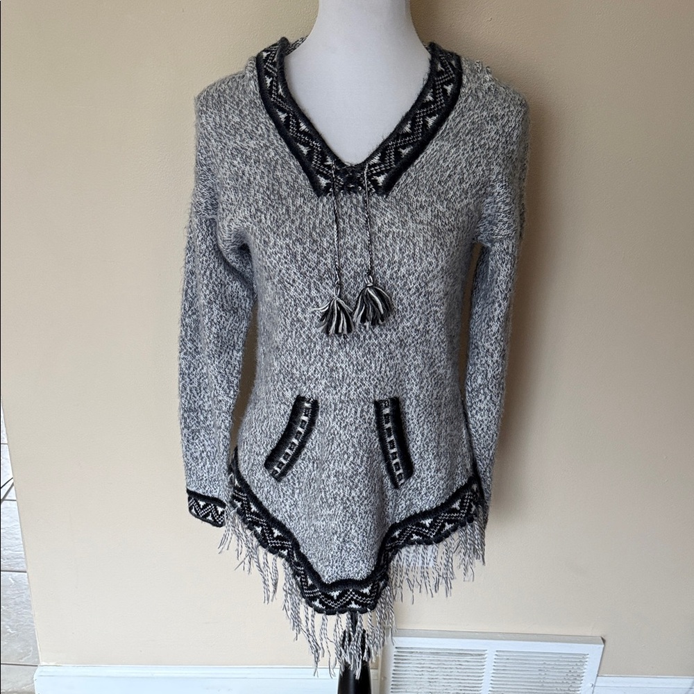 Boho Gray Hooded Baja Poncho Sweater with Fringe - Small